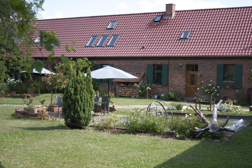 Pension Kunsthof Dahrenstedt Exterior foto